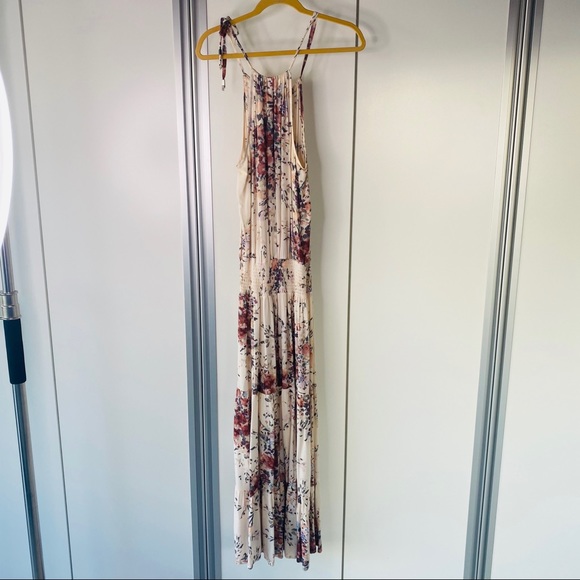 lovestitch Dresses & Skirts - Lovestitch Floral Print Maxi Boho Dress